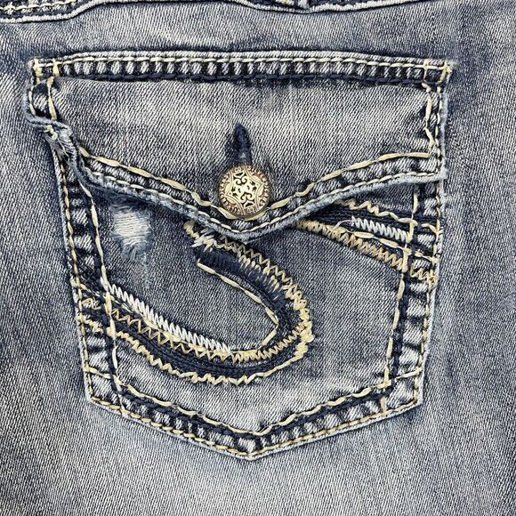 Silver Suki Flap Bermuda Shorts Women’s 24 Distressed Stone Wash Denim - Picture 14 of 16